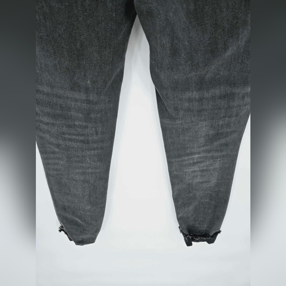 Judy Blue Skinny Fit Charcoal Destroyed Hem Jeans size 27 - Picture 12 of 12